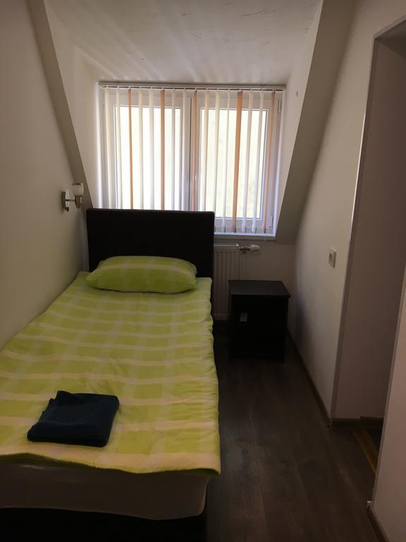 Pension Haus Baron 2 Friedrichsfeld Edingen-Neckarhausen Luaran gambar